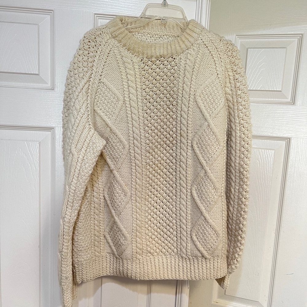 Vintage Cream Fisherman Hand Knit Chunky Cable‎ warm Cozy grandma Sweater Size M